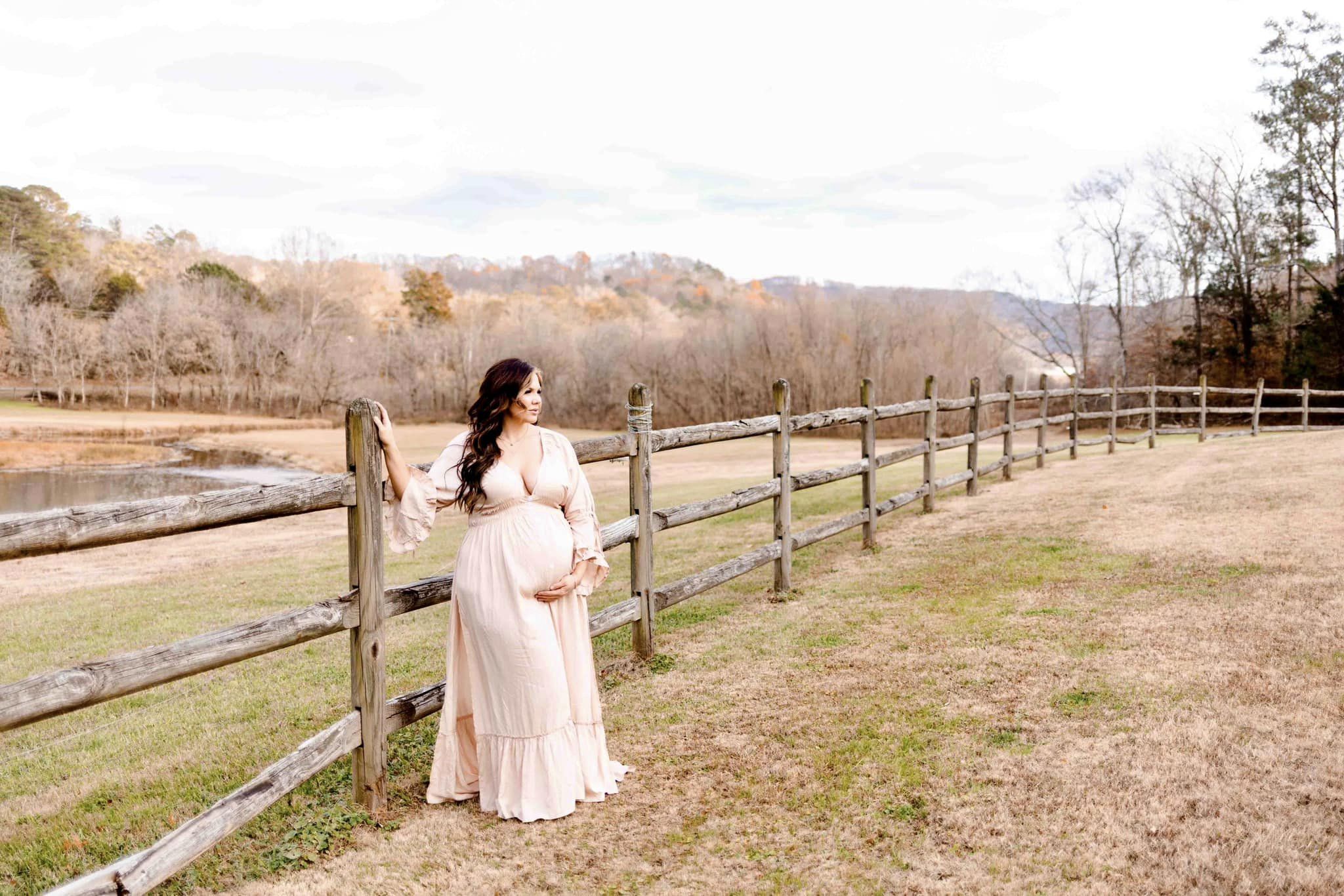 Outdoor maternity session | Alabama maternity photographer