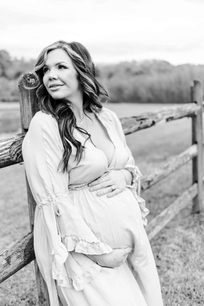 Outdoor maternity session | Alabama maternity photographer