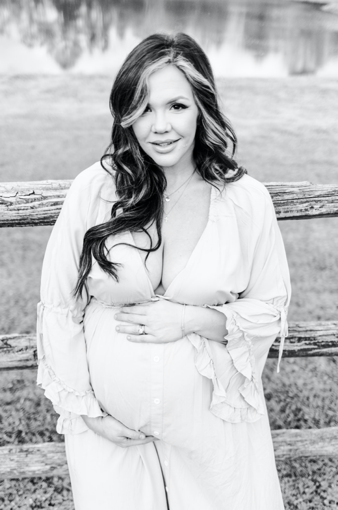 Outdoor maternity session | Alabama maternity photographer