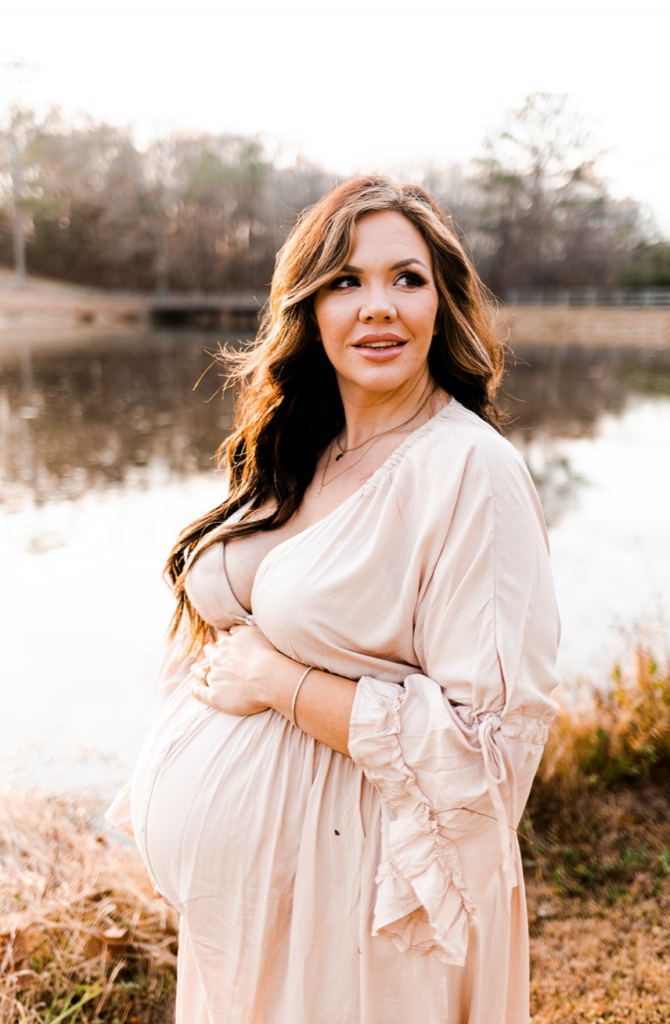 Outdoor maternity session | Alabama maternity photographer