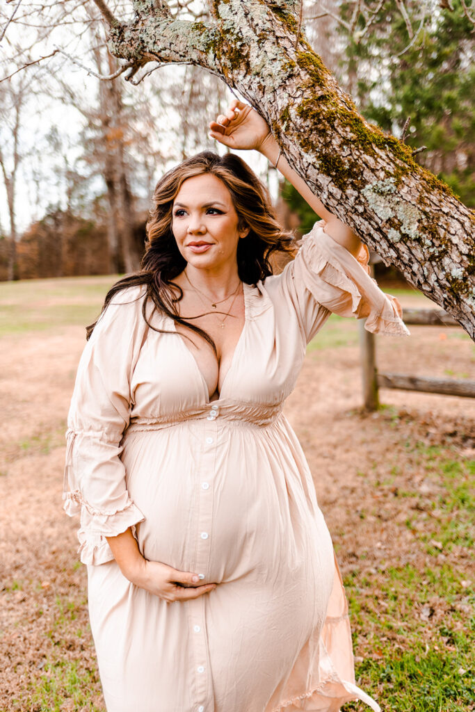 Outdoor maternity session | Alabama maternity photographer