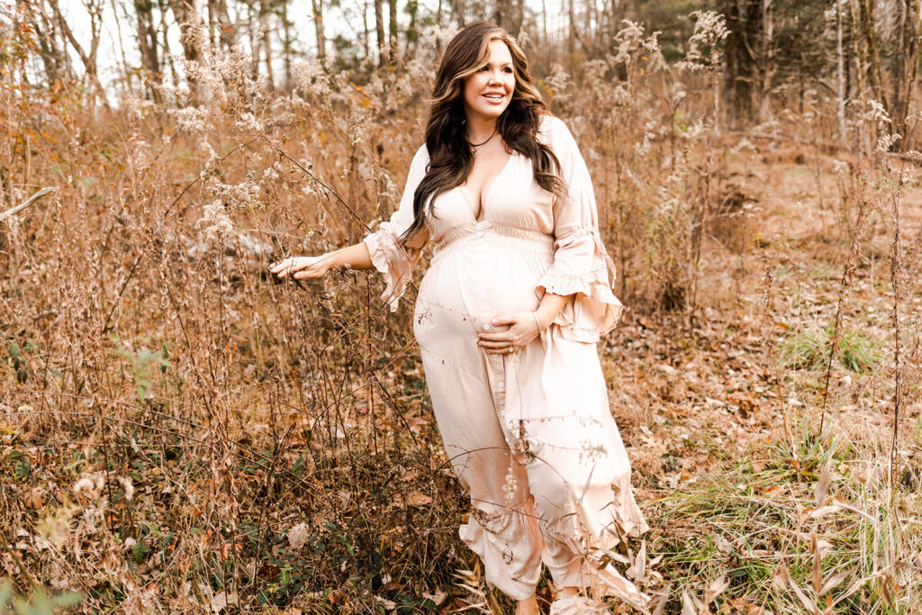 Outdoor maternity session | Alabama maternity photographer