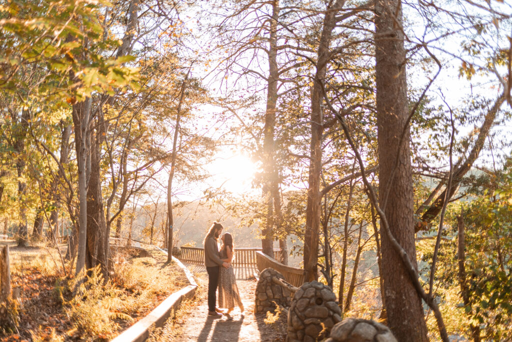 Cloudland Canyon overlook adventure couple session | Georgia couple photographer