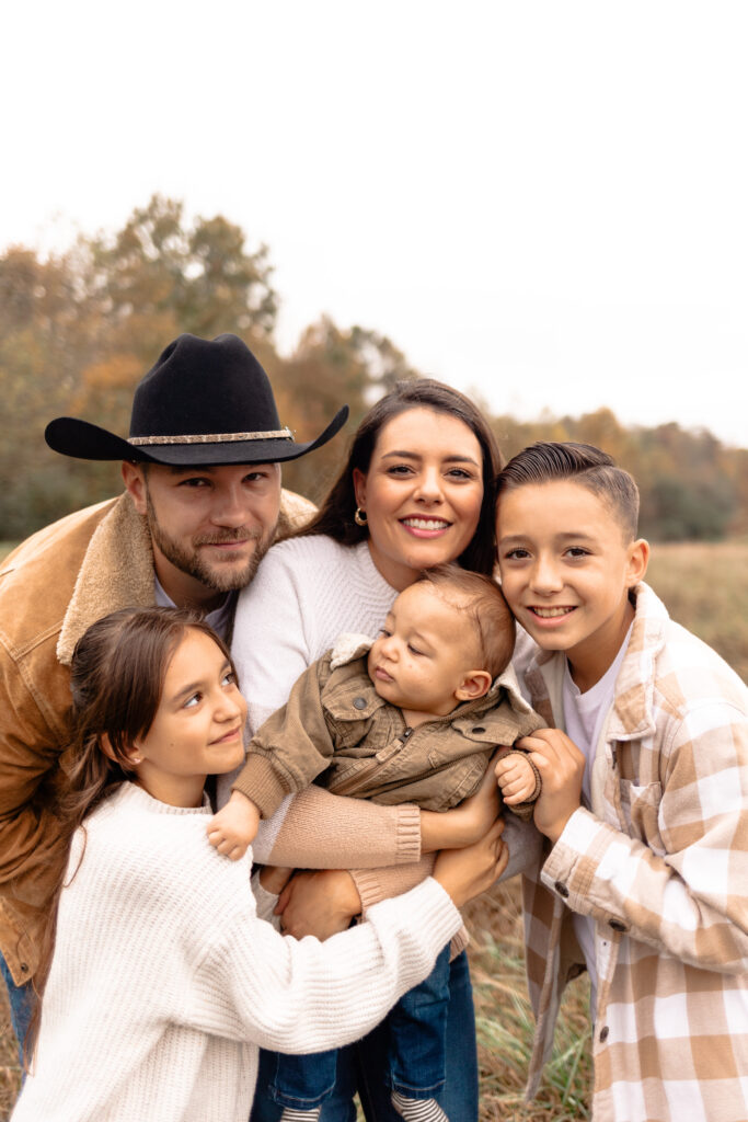 At-home family ranch session | Alabama family photographer