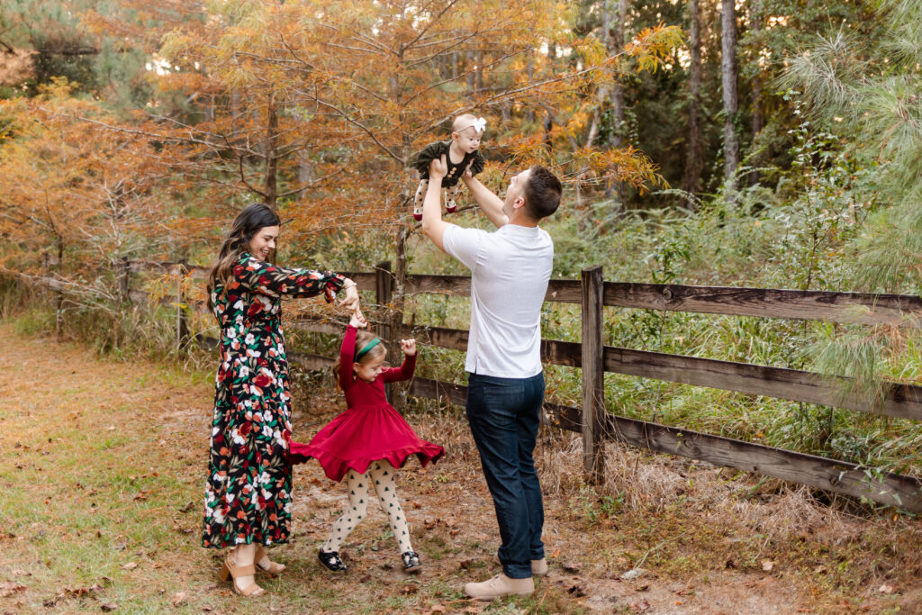 Weeks Bay Estuary fall short story session | Alabama family photographer