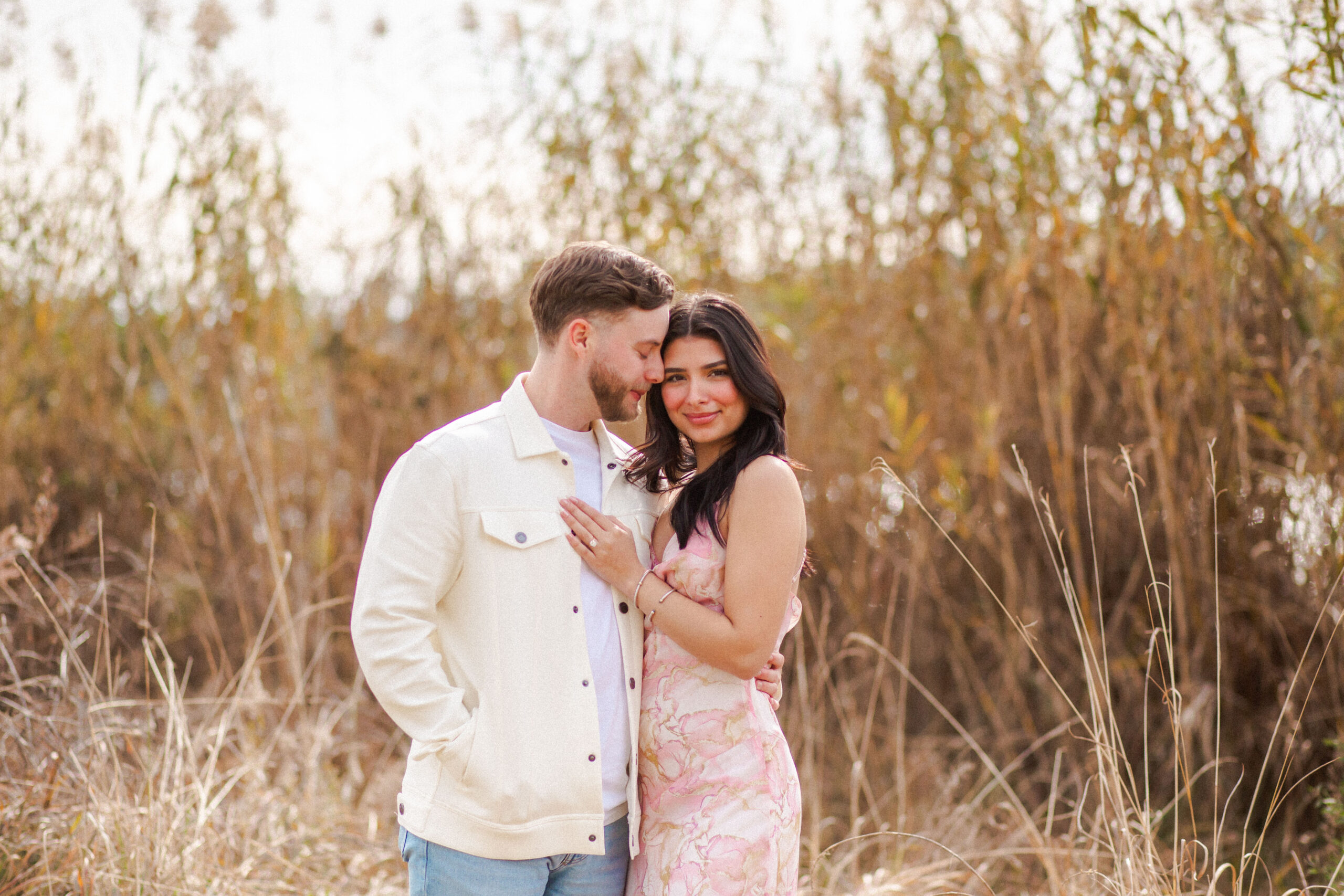 Style inspiration for Engagement Session outfits | North Alabama, Georgia, and Tennessee photographer