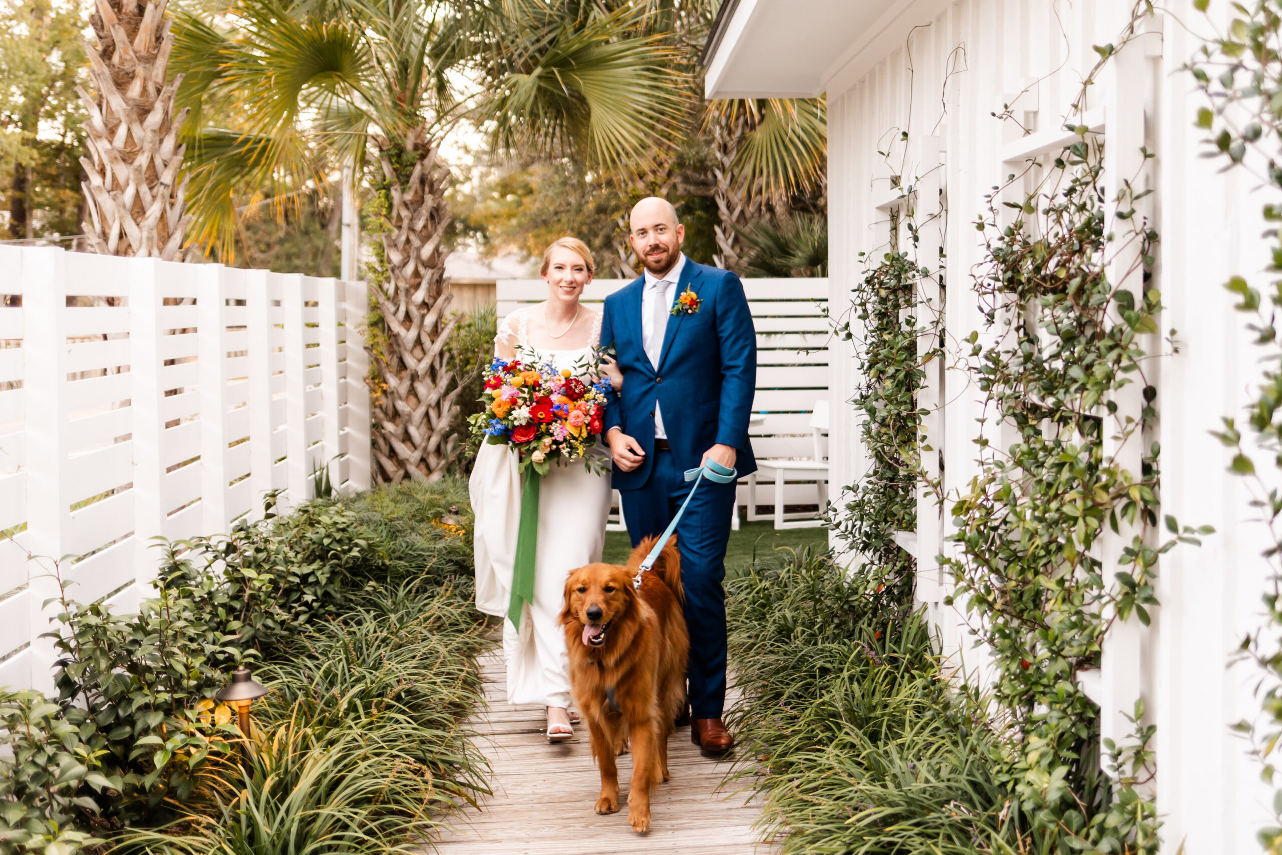 Colorful outdoor wedding | North Alabama, Georgia, and Tennessee wedding photographer