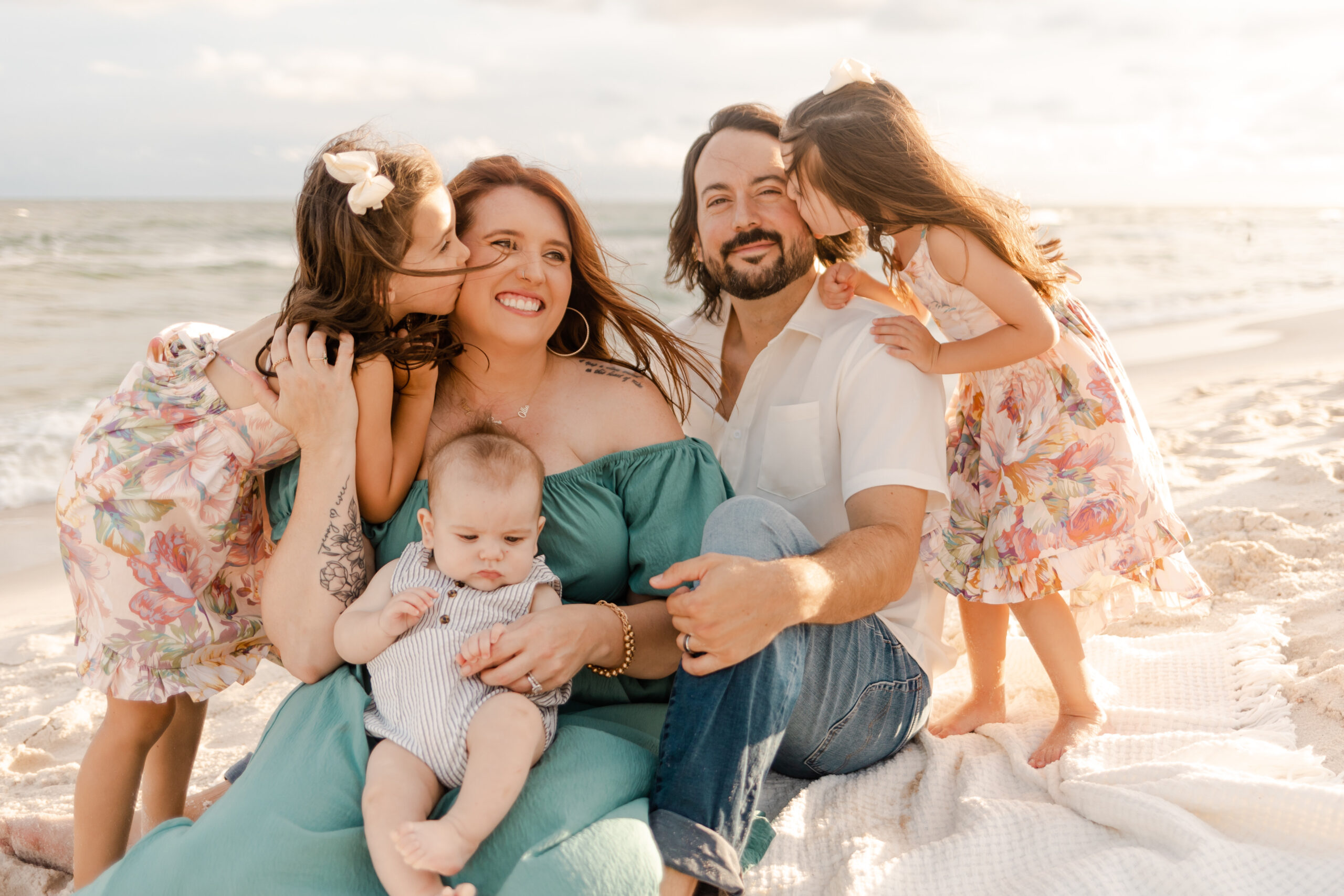 Family photo poses | North Alabama, Georgia, and Tennessee family photographer