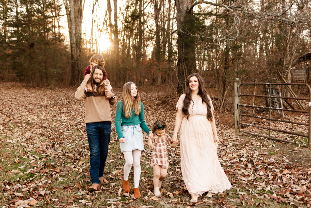 Fort Payne outdoor family session | North Alabama, Georgia, and Tennessee family photographer