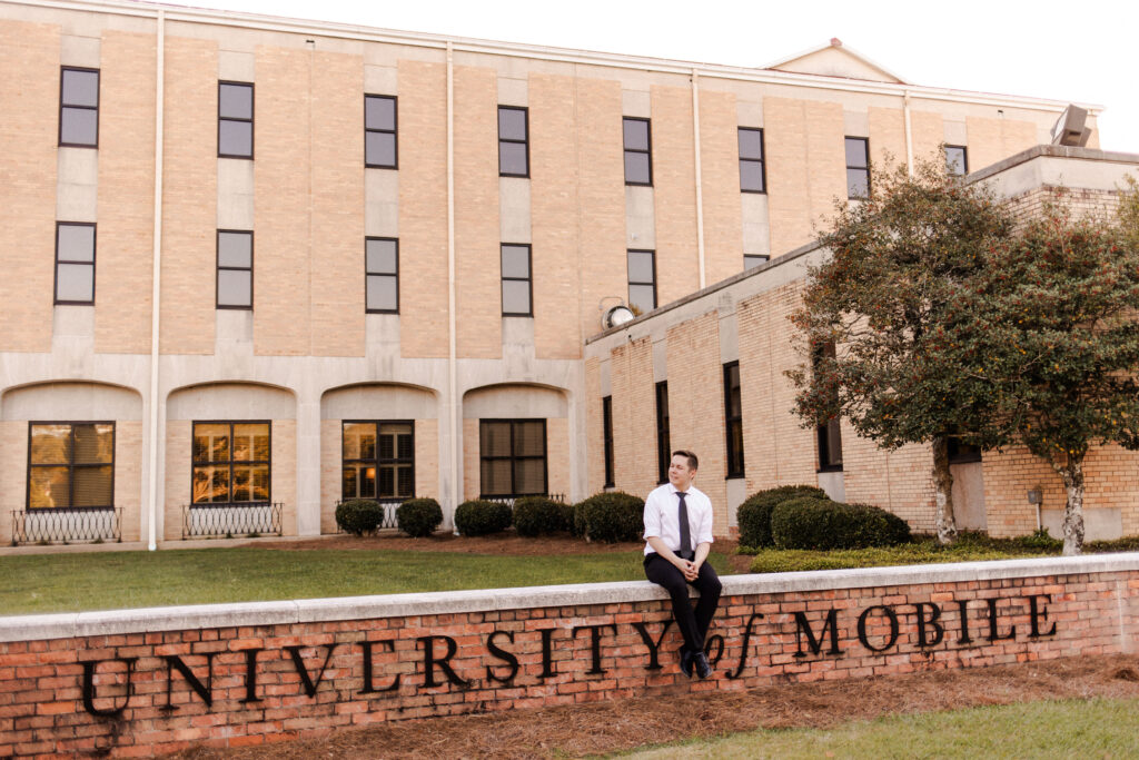 University of Mobile senior portrait session | Alabama senior photographer