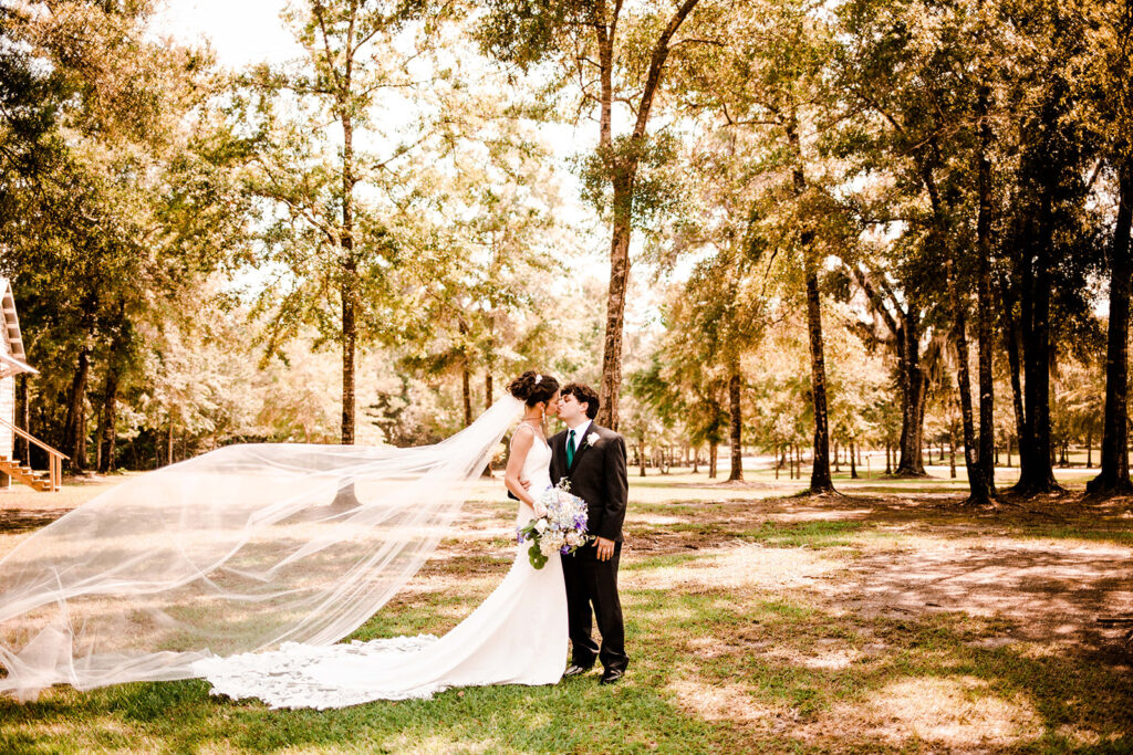 Small town chapel wedding | North Alabama, Georgia, and Tennessee photographer