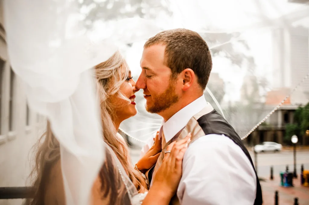 Downtown Mobile wedding | North Alabama, Georgia, and Tennessee photographer