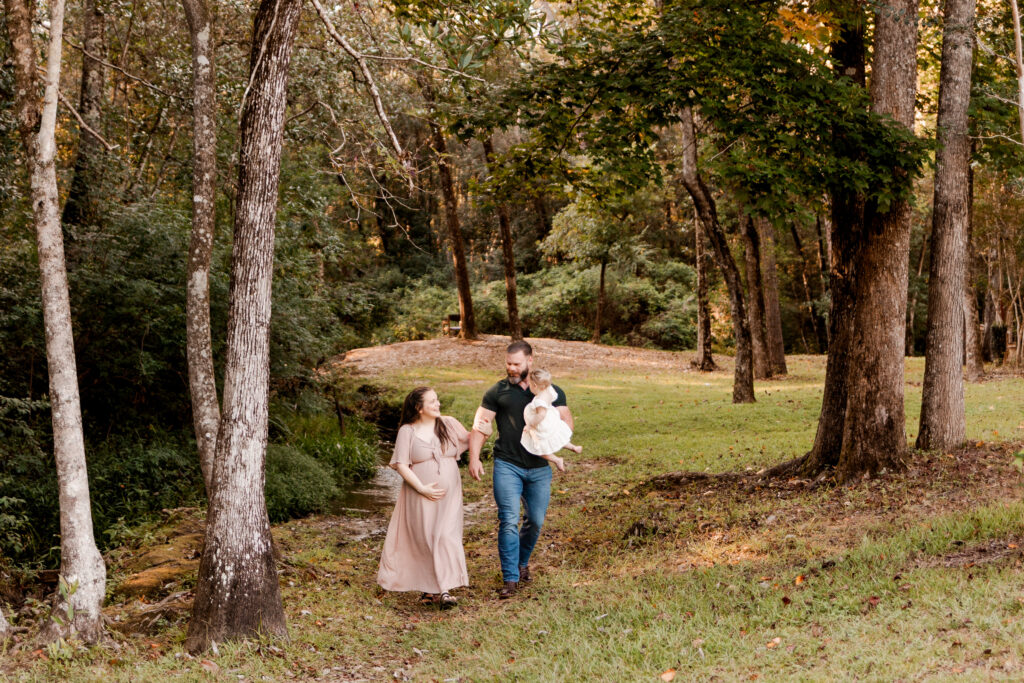 Outdoor family maternity session | North Alabama, Georgia, and Tennessee photographer