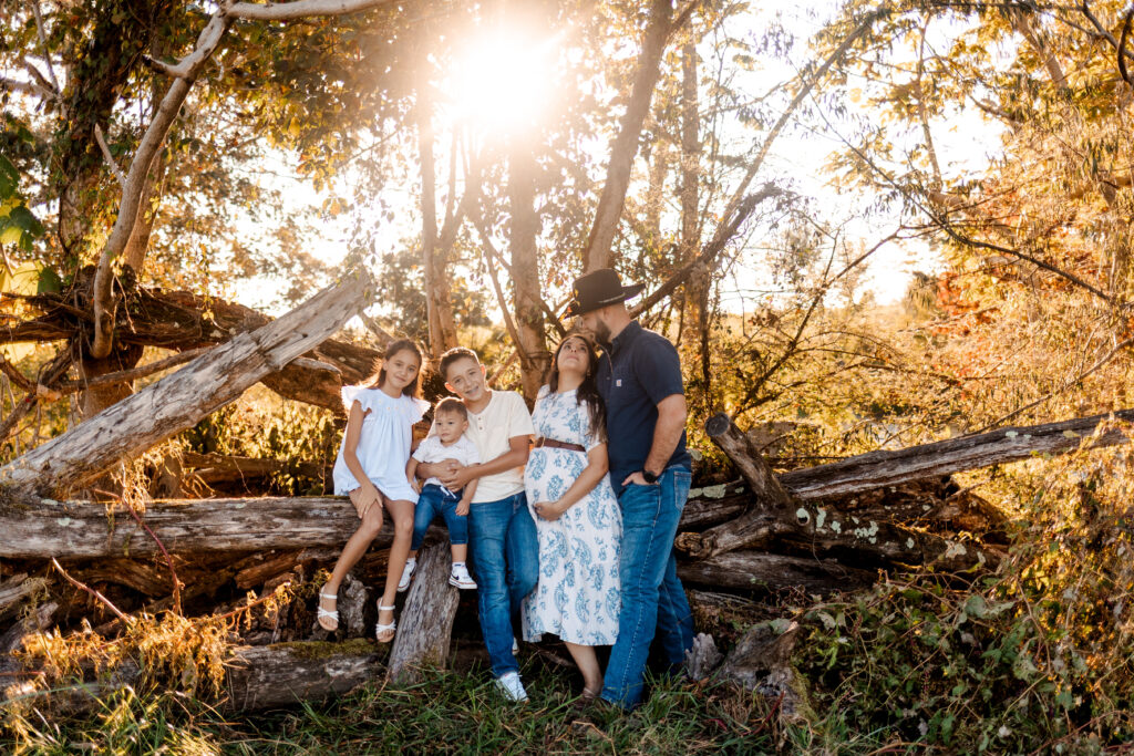 Fall family maternity session | North Alabama, Georgia, and Tennessee photographer