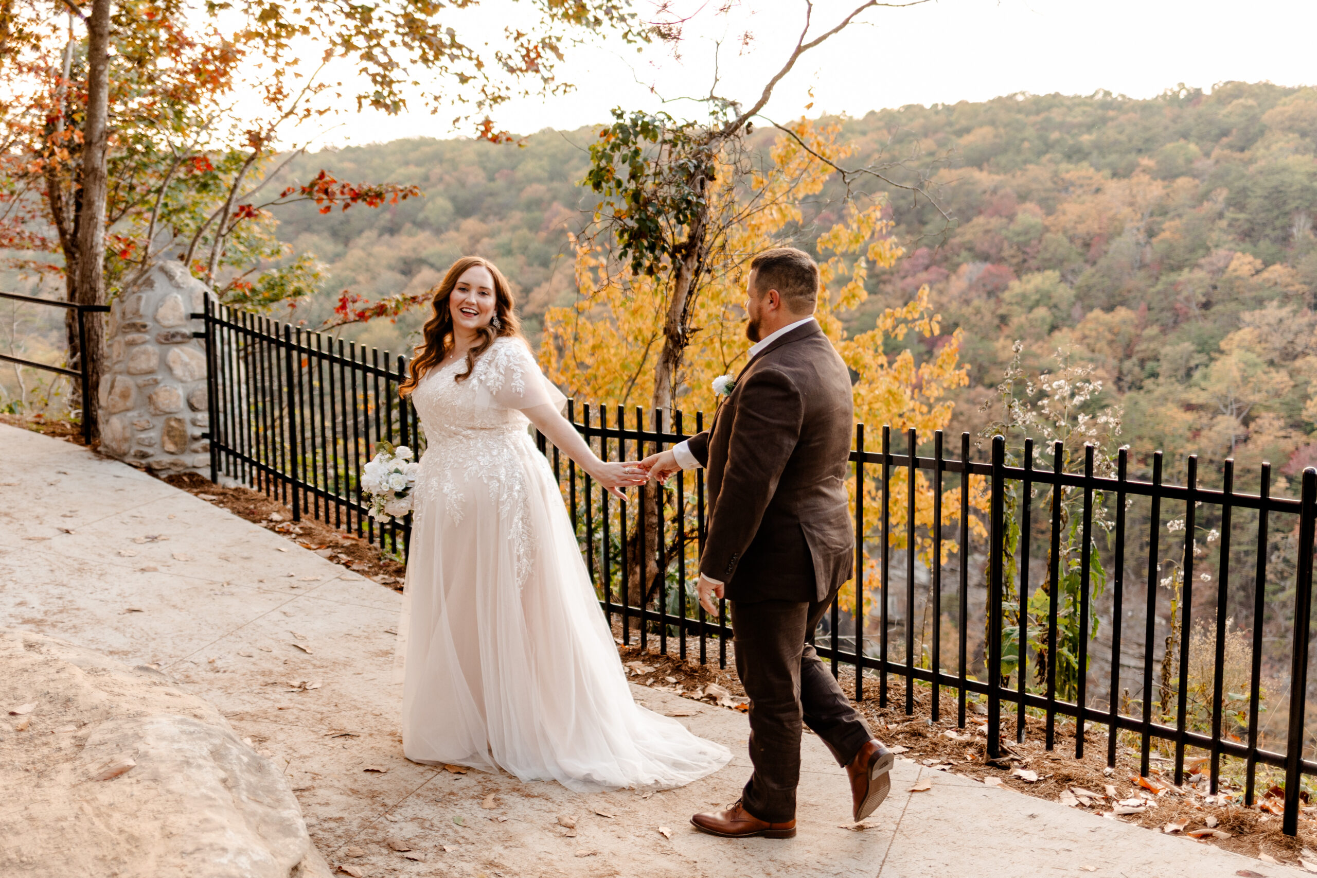 Wedding planning timeline | North Alabama, Georgia, and Tennessee photographer