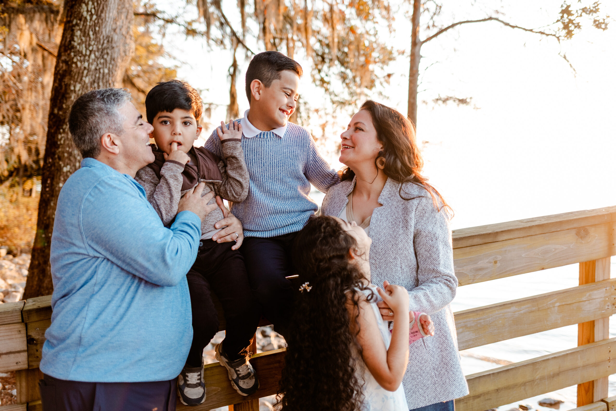 Cozy outdoor family session | North Alabama, Georgia, and Tennessee photographer