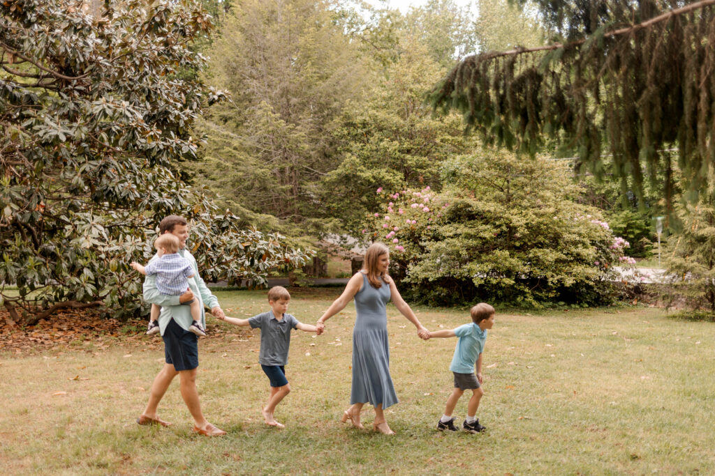 Outdoor family session in Chattanooga | North Alabama, Georgia, and Tennessee photographer