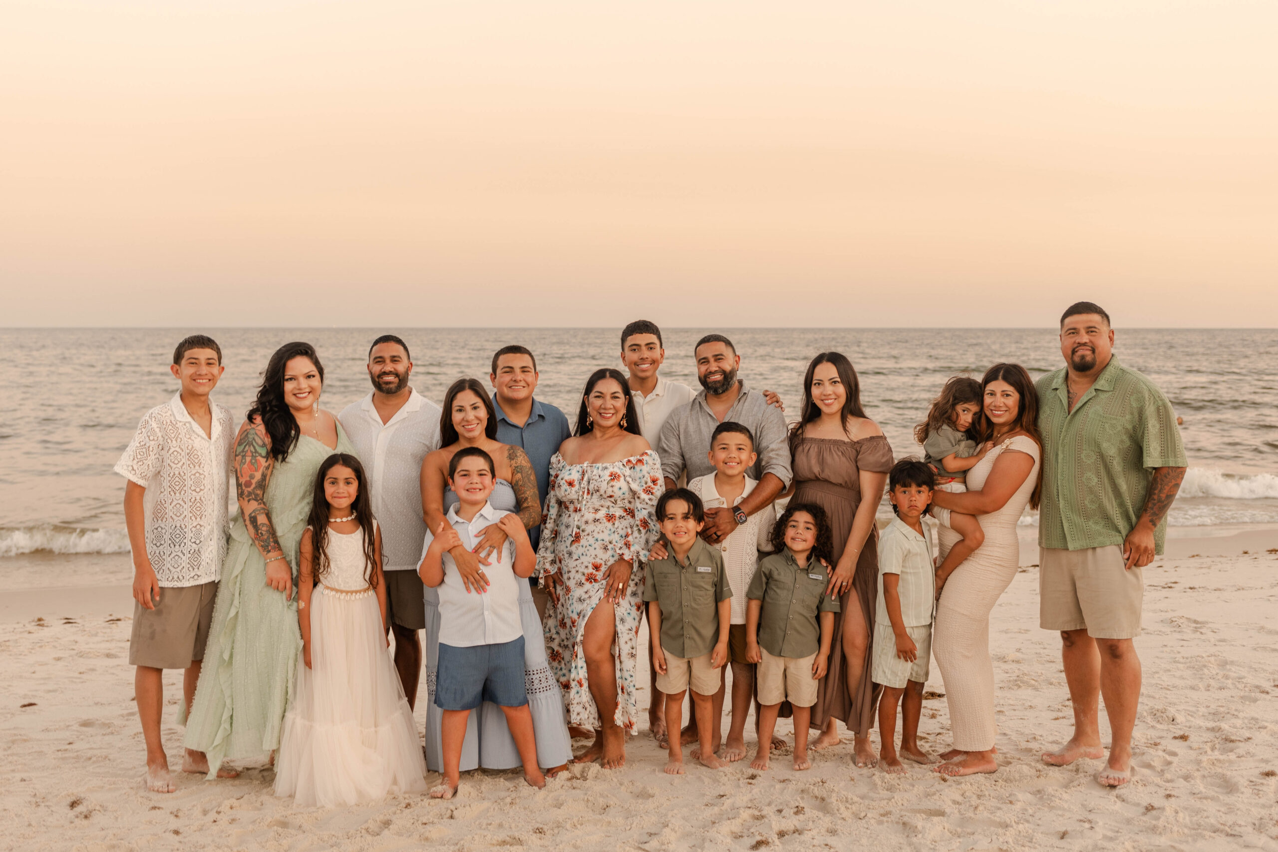 Family beach session at Orange Beach | North Alabama, Georgia, and Tennessee photographer