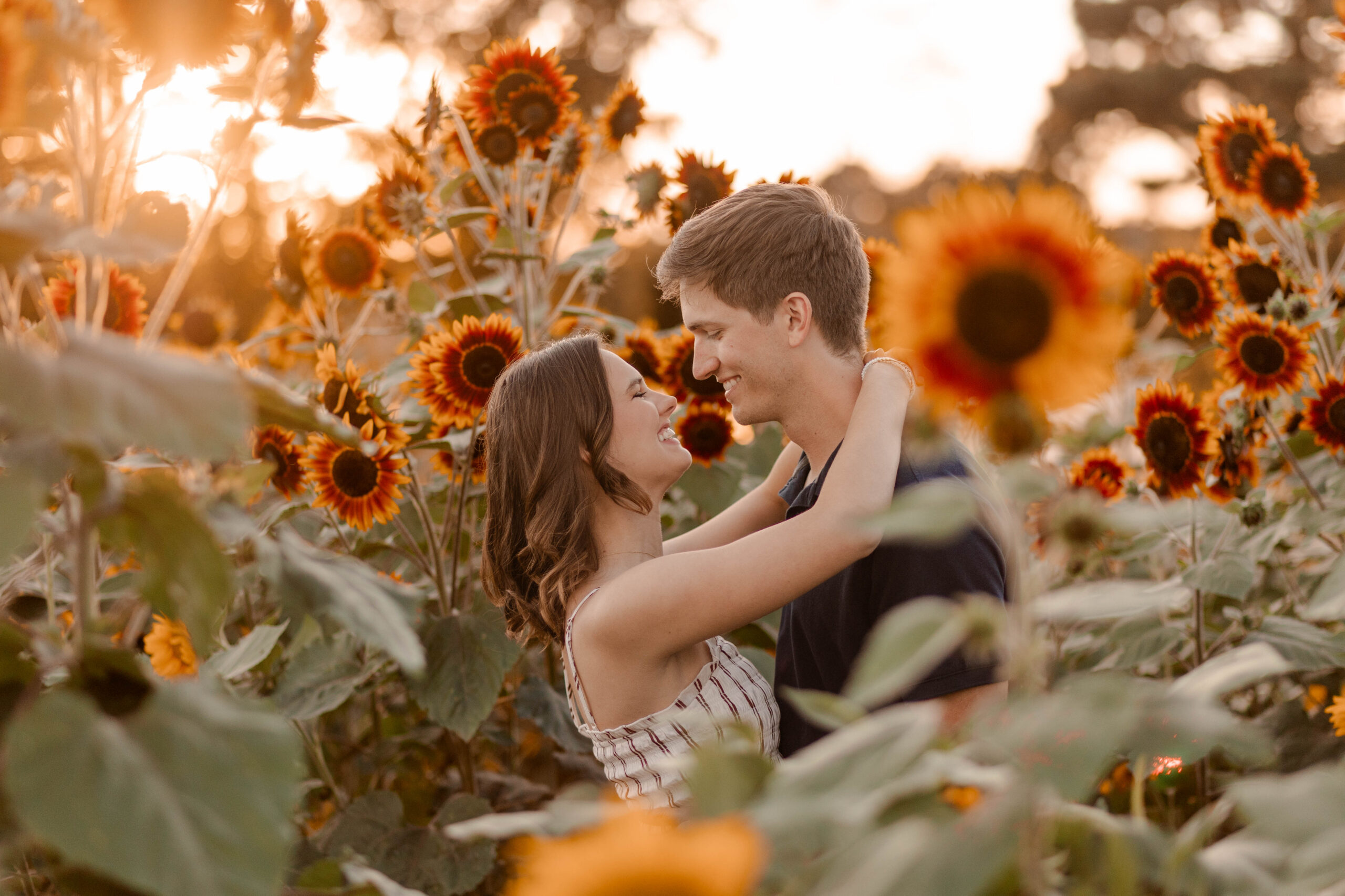 Sunflower field session | North Alabama, Georgia, and Tennessee photographer